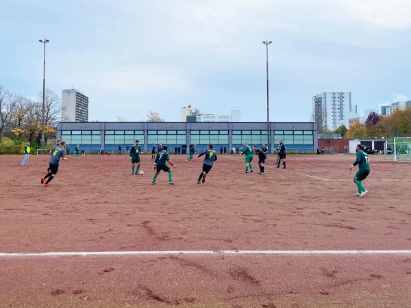 Sportplatz Lise-Meitner-Schule - Köln-Porz-Eil