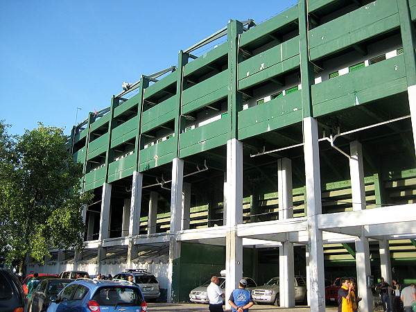 Estadio Nou Camp - León de los Aldamas