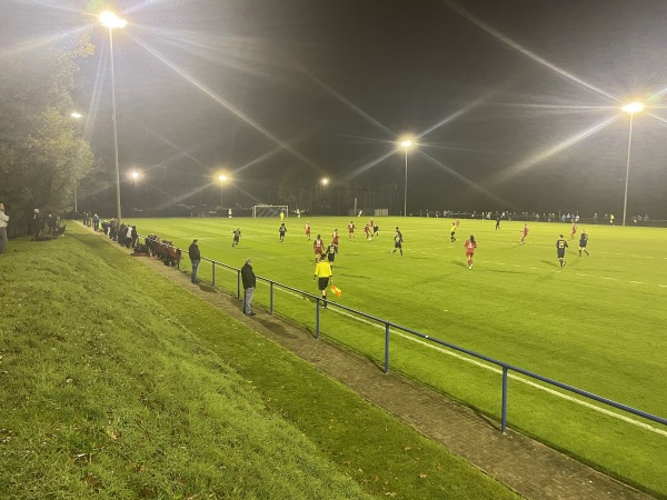 Bezirkssportanlage Westender Straße Trainingsplatz II Profis - Duisburg-Meiderich