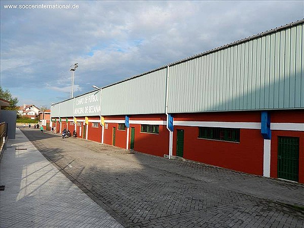 Estadio Municipal Santa Cruz de Bezana - Santa Cruz de Bezana, CB