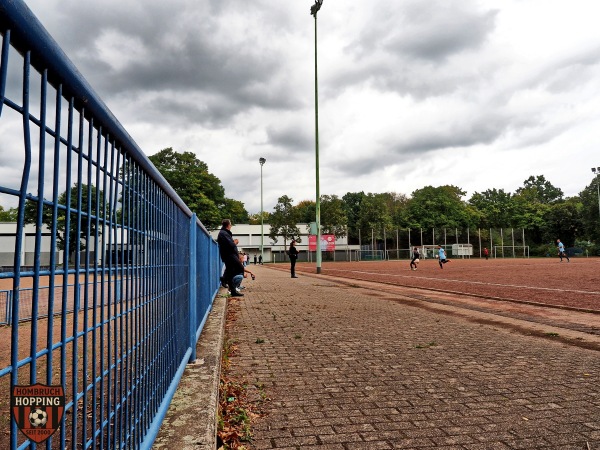Sportanlage Gesamtschule Ückendorf Platz 2 - Gelsenkirchen-Ückendorf