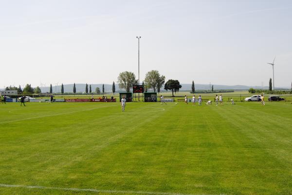 Sportplatz Stixneusiedl - Stixneusiedl