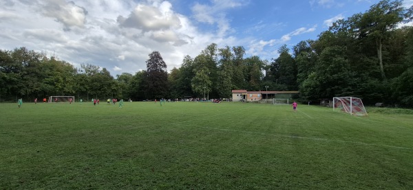 Sportplatz im Park - Wriezen-Haselberg