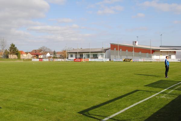 Sportplatz Loipersbach - Loipersbach im Burgenland