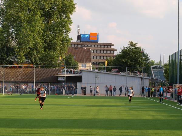 Sportplatz am Parkhaus - Dortmund-Barop