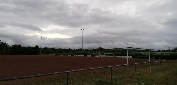 Sportanlage am Bahnhof - Hetzerath