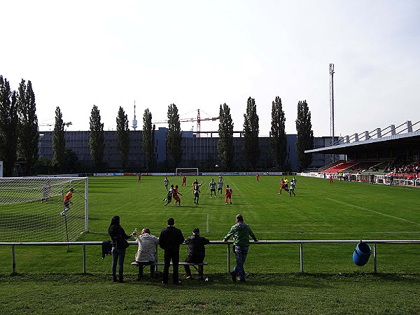 Sportplatz Donaufeld - Wien