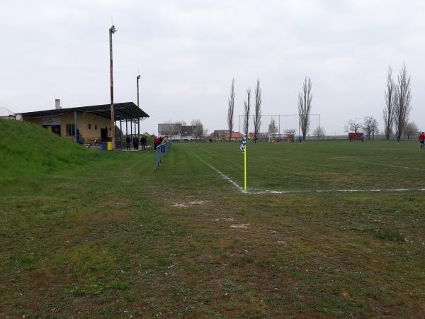 Stadion Traverza Rostoklaty - Rostoklaty