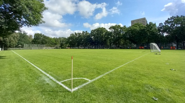 Sportplatz Malteserstraße - Berlin-Lankwitz