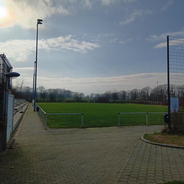 Schulsportplatz - Timmendorfer Strand-Niendorf