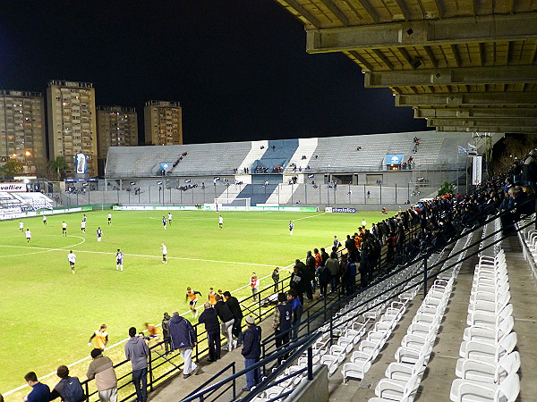 Estadio Centenario Ciudad de Quilmes - Quilmes, BA