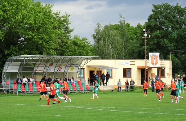 Futbalový štadión Horný Ohaj - Vráble-Horný Ohaj