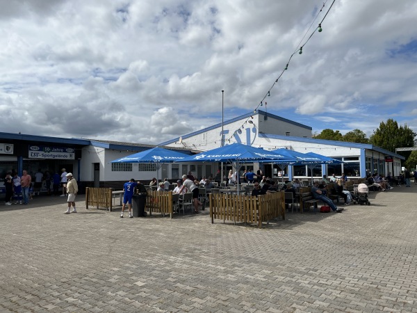 Sportanlage an der Petersberghalle - Gau-Odernheim