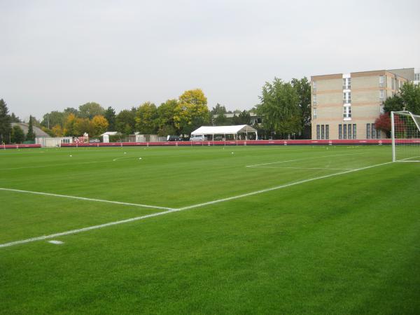 Max-Morlock-Platz Valznerweiher - Nürnberg-Zerzabelshof