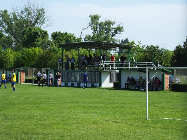Fudbalski Stadion PKB - Padinska Skela
