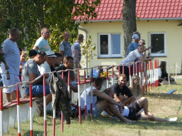 Boisko w Głuchowie - Głuchów