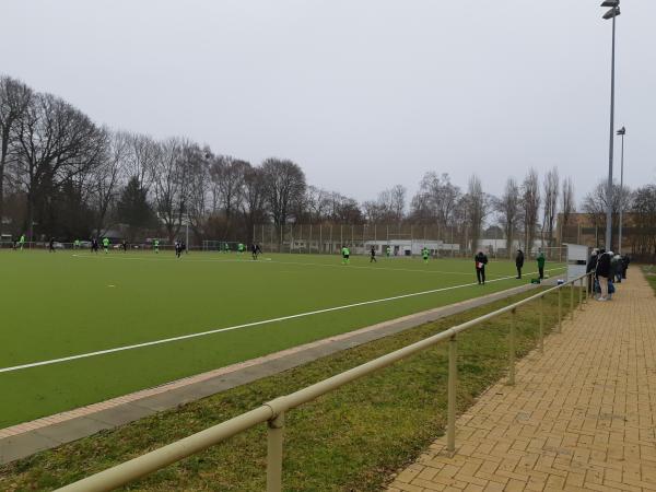 Sportplatz Werderstraße - Berlin-Hakenfelde