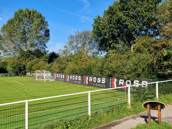 Coed Bach Park - Pontarddulais, Swansea