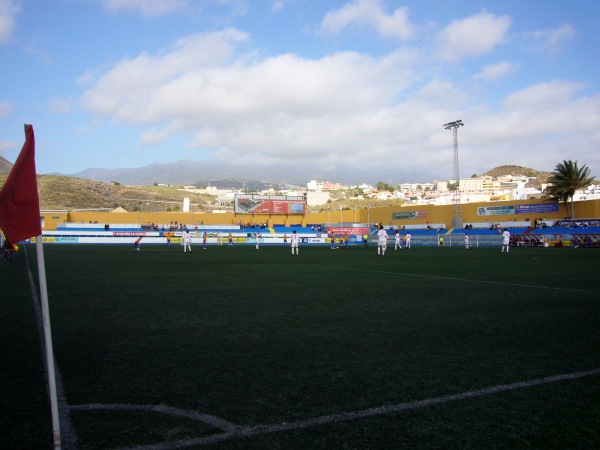 Campo de Fútbol La Palmera - San Isidro, Tenerife, CN