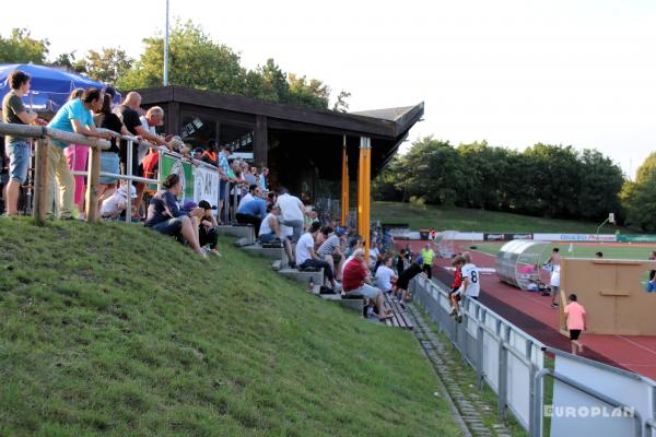 GARMIN Stadion am See - Garching bei München 