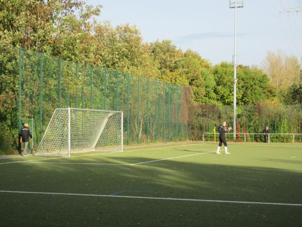 Sportplatz Bornitzstraße - Berlin-Lichtenberg