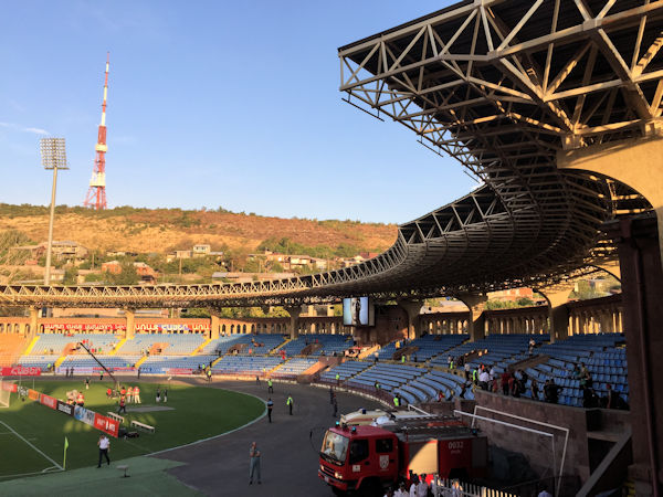 Vazgen Sargsyan anvan Hanrapetakan Marzadasht - Yerevan