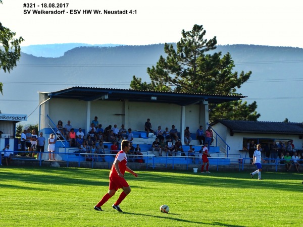 Sportplatz Weikersdorf - Weikersdorf