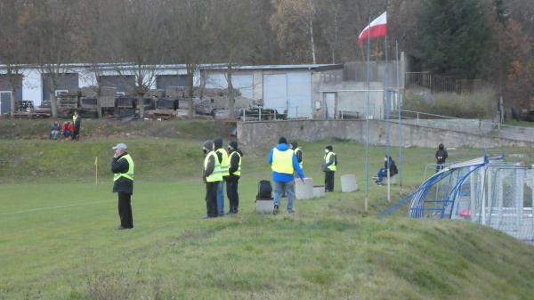 Stadion OSiR w Lubsko Boisko obok - Lubsko