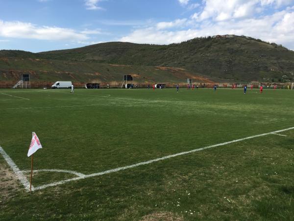 Stadiumi Kizhnicë - Gračanica