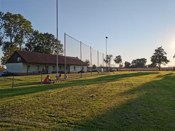 Sportplatz Plothen - Plothen