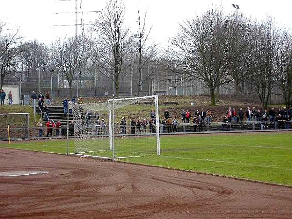 Bezirkssportanlage Mitte II LA-Platz - Essen/Ruhr-Altenessen