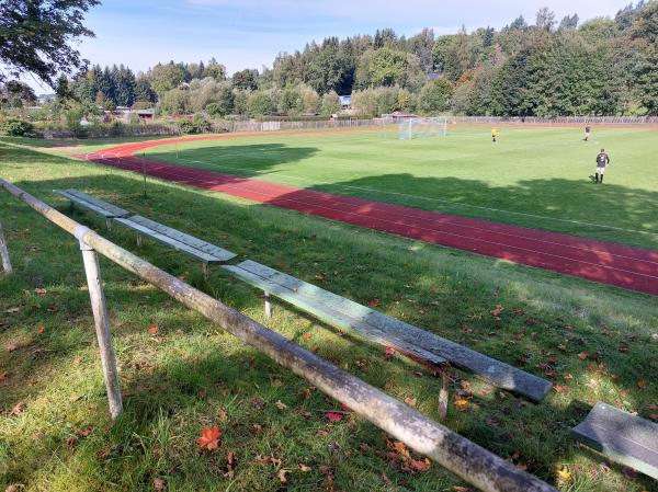 Sportplatz Am Schwimmbad - Markneukirchen