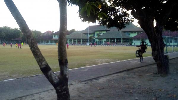 Lapangan sepak bola Korem - Denpasar, Bali