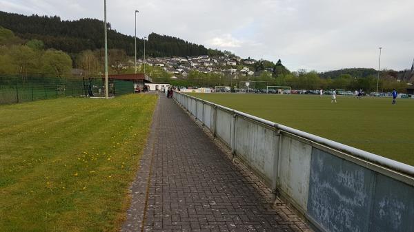 Sportplatz Blumenstraße - Finnentrop-Lenhausen