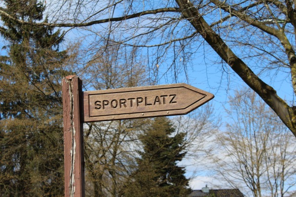 Sportplatz Ortsmitte - Simmerath-Steckenborn
