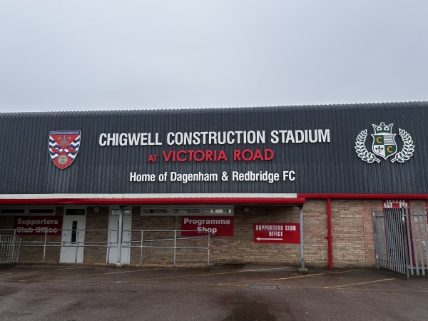 The Chigwell Construction Stadium - London-Dagenham, Greater London