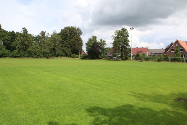 Sportplatz an der Schule - Varel-Büppel