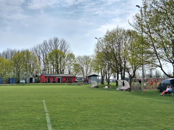Sportanlage Rostocker Straße - Dettmannsdorf