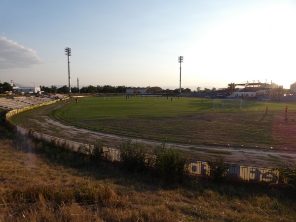 Stadion Saedinenie - Saedinenie
