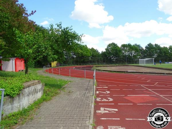 Sportanlage Emil-Kiemlen-Weg - Stuttgart-Bad Cannstatt