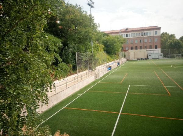 Campo de Fútbol CES - Madrid, MD
