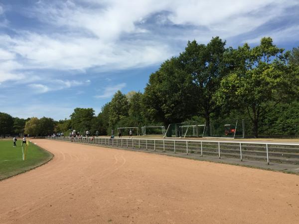 Bezirkssportanlage Heinrich-Wieland-Straße - München-Perlach