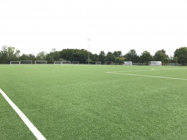 FC Bayern Campus Platz 5 - München-Neuherberg