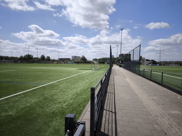 Sportpark De Groote Wielen veld 6 - 's-Hertogenbosch-Rosmalen