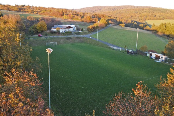 Sportplatz Am Wäldchen - Waldems-Niederems