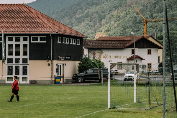 Sportanlage Am Saalewehr - Uhlstädt-Kirchhasel