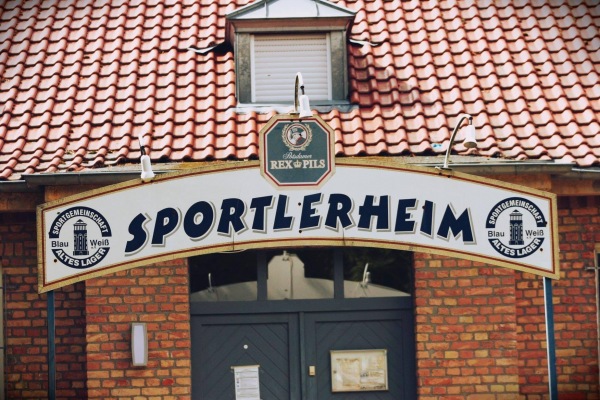 Militärstadion an der Höheren Fliegertechnischen Schule - Niedergörsdorf-Altes Lager