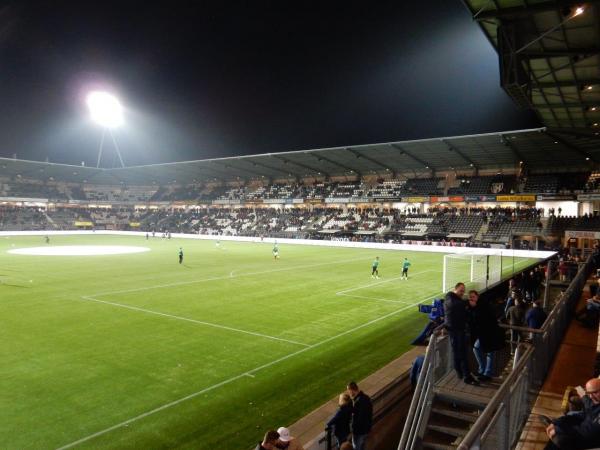 Asito Stadion - Almelo-Ossenkoppelerhoek