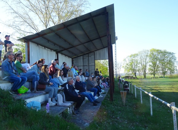 Sombereki Sportpálya - Somberek