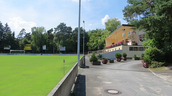 Stadion Schallershofer Straße - Erlangen-Büchenbach